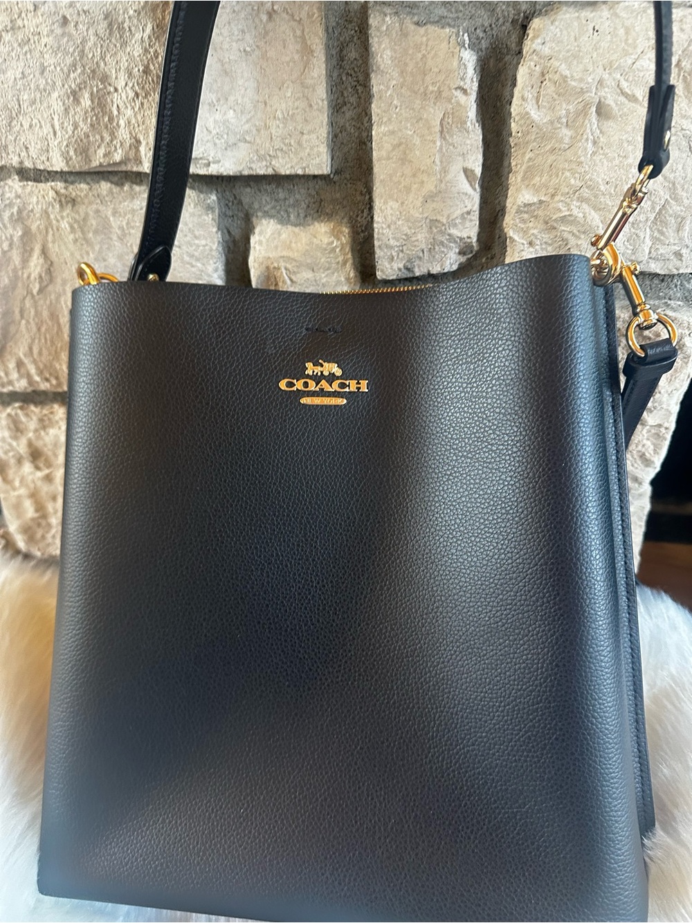 Coach Mollie Bucket Bag CA214 Black Leather Gold Hardware - Picture 5 of 9